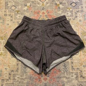 Lululemon hotty hot short long 4”